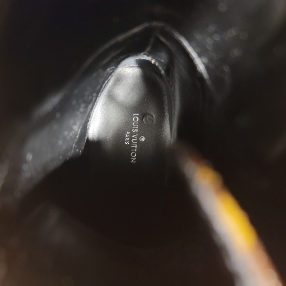 Louis Vuitton boots - Picture 7 of 9